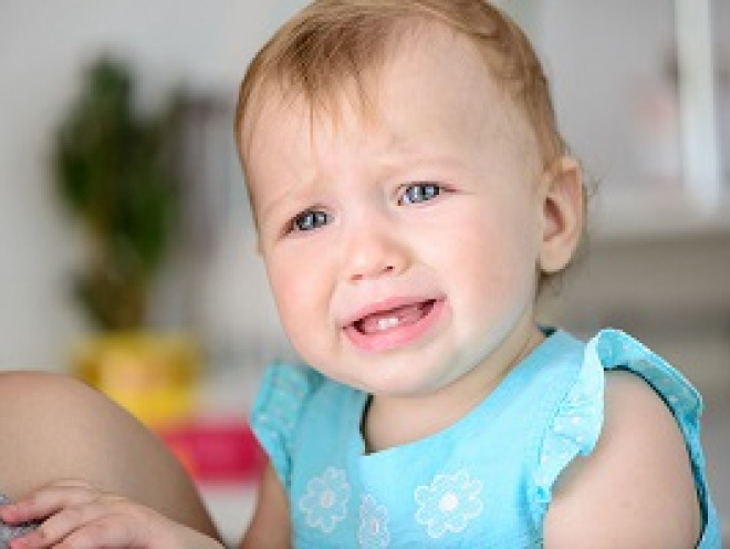 7 month old crying for hot sale no reason